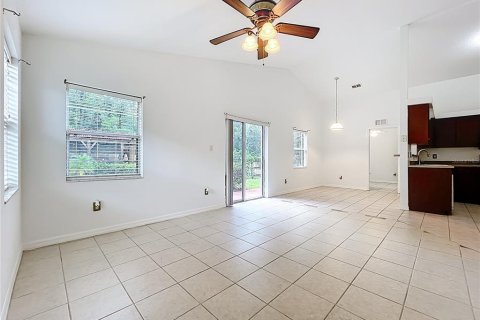 Casa en venta en Mount Dora, Florida, 4 dormitorios, 125.7 m2 № 1903714 - foto 11