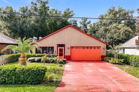 Casa en venta en Mount Dora, Florida, 4 dormitorios, 125.7 m2 № 1903714 - foto 5