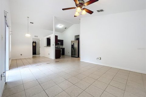 Casa en venta en Mount Dora, Florida, 4 dormitorios, 125.7 m2 № 1903714 - foto 9