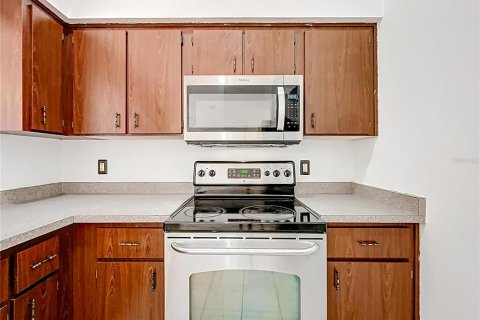 Casa en venta en Mount Dora, Florida, 4 dormitorios, 125.7 m2 № 1903714 - foto 16