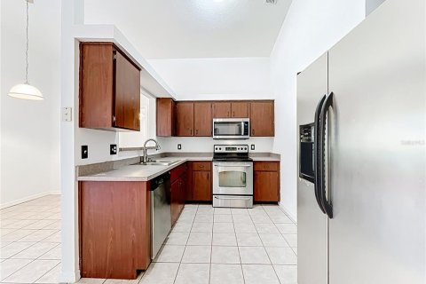 Casa en venta en Mount Dora, Florida, 4 dormitorios, 125.7 m2 № 1903714 - foto 14