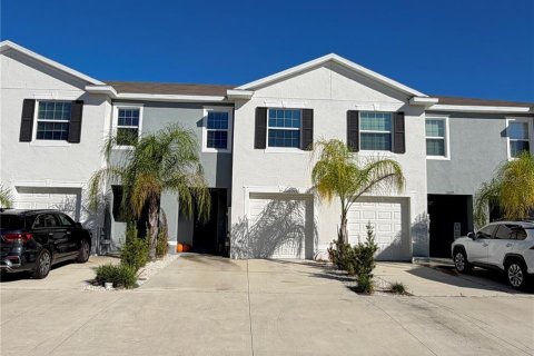 Townhouse in Wesley Chapel, Florida 3 bedrooms, 155.43 sq.m. № 2420365