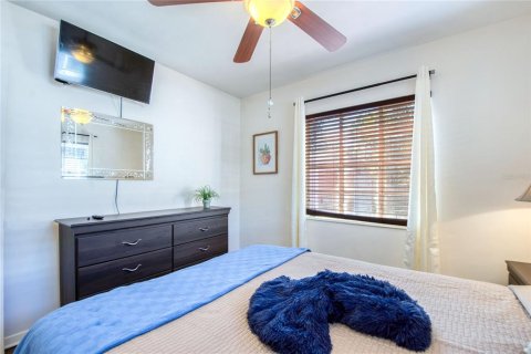 House in Gulfport, Florida 2 bedrooms, 102.38 sq.m. № 2379719 - photo 11