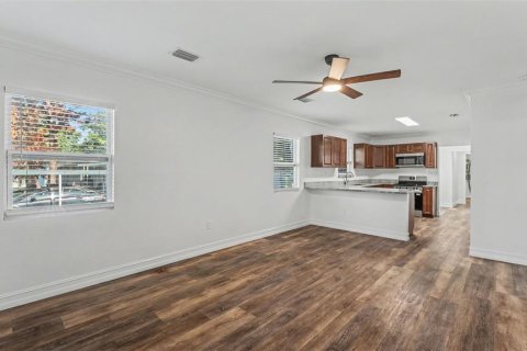 Villa ou maison à vendre à Lakeland, Floride: 4 chambres, 144.83 m2 № 2199544 - photo 8