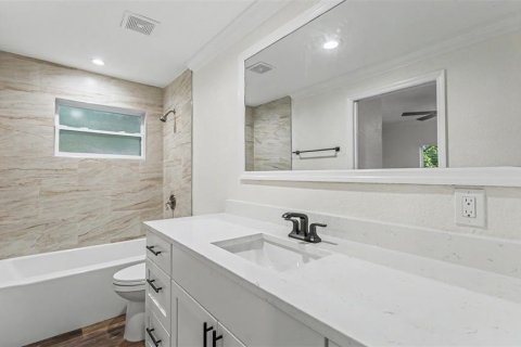 Villa ou maison à vendre à Lakeland, Floride: 4 chambres, 144.83 m2 № 2199544 - photo 18
