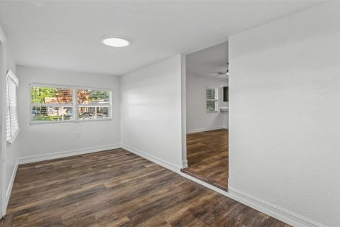 Villa ou maison à vendre à Lakeland, Floride: 4 chambres, 144.83 m2 № 2199544 - photo 5