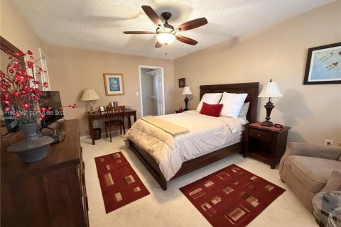 Apartment in Miami, Florida 1 bedroom, 146.6 sq.m. № 2026329