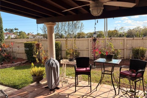 Apartment in Miami, Florida 1 bedroom, 146.6 sq.m. № 2026329 - photo 14