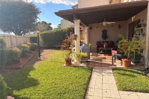 Apartment in Miami, Florida 1 bedroom, 146.6 sq.m. № 2026329 - photo 15