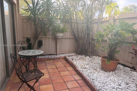 Apartment in Miami, Florida 1 bedroom, 146.6 sq.m. № 2026329 - photo 16