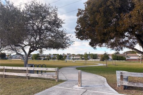 Apartment in Miami, Florida 1 bedroom, 146.6 sq.m. № 2026329 - photo 22