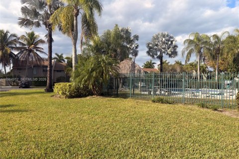 Apartment in Miami, Florida 1 bedroom, 146.6 sq.m. № 2026329 - photo 18