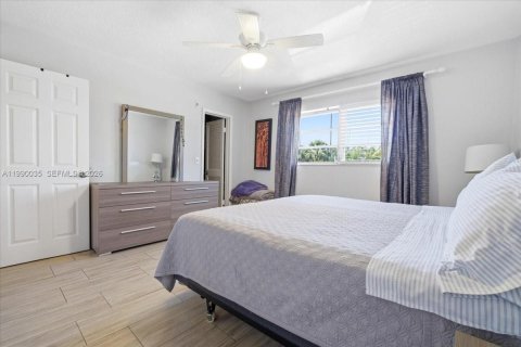 Condominio en venta en Hallandale Beach, Florida, 1 dormitorio, 74.32 m2 № 2057681 - foto 13