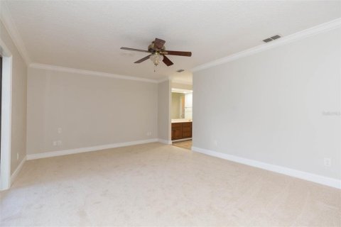 House in Zephyrhills, Florida 3 bedrooms, 209.96 sq.m. № 2100405 - photo 27