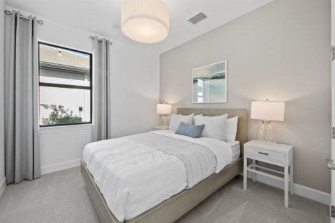 House in Naples, Florida 2 bedrooms, 130.53 sq.m. № 2182491 - photo 6