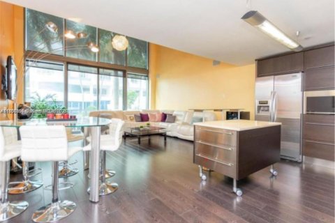 Copropriété à louer à Miami Beach, Floride: 2 chambres, 157.93 m2 № 1745940 - photo 1