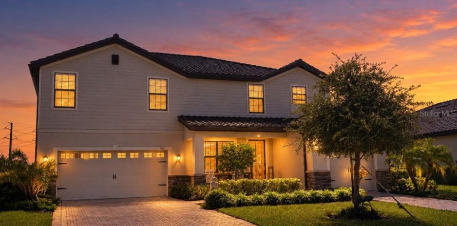 Casa en Bradenton, Florida 5 dormitorios, 309.92 m2 № 2387738