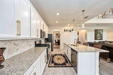 Casa en venta en Bradenton, Florida, 5 dormitorios, 309.92 m2 № 2387738 - foto 16