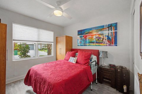 House in Port St. Lucie, Florida 2 bedrooms, 159.42 sq.m. № 2085257 - photo 16