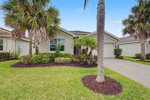 House in Port St. Lucie, Florida 2 bedrooms, 159.42 sq.m. № 2085257 - photo 5
