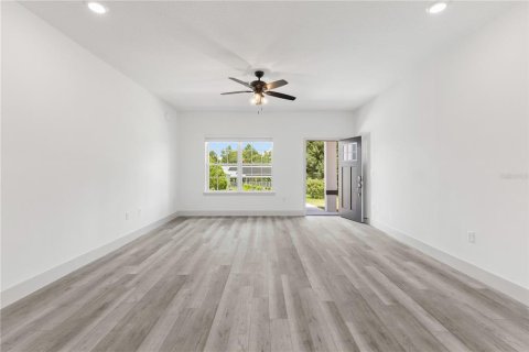 House in Ocala, Florida 4 bedrooms, 155.98 sq.m. № 1855954 - photo 2