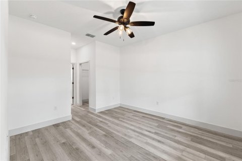 House in Ocala, Florida 4 bedrooms, 155.98 sq.m. № 1855954 - photo 10