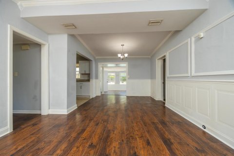 House in Jacksonville, Florida 4 bedrooms, 156.91 sq.m. № 2253884 - photo 13