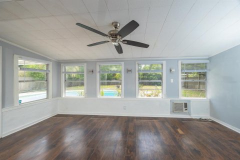 House in Jacksonville, Florida 4 bedrooms, 156.91 sq.m. № 2253884 - photo 20