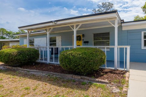 House in Jacksonville, Florida 4 bedrooms, 156.91 sq.m. № 2253884 - photo 5