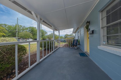 House in Jacksonville, Florida 4 bedrooms, 156.91 sq.m. № 2253884 - photo 6
