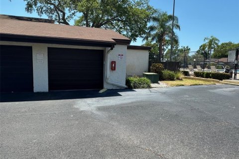 House in Clearwater, Florida 2 bedrooms, 88.26 sq.m. № 1659622 - photo 1