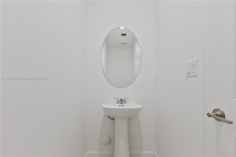 Купить виллу или дом в Майами, Флорида 5 спален, № 2034448 - фото 15