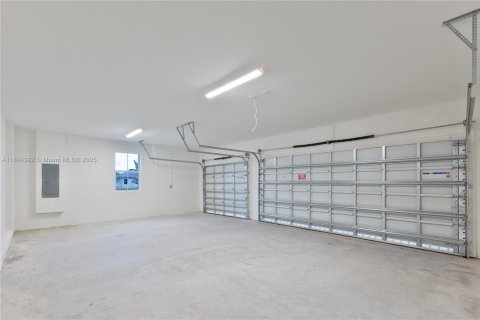 Купить виллу или дом в Майами, Флорида 5 спален, № 2034448 - фото 16