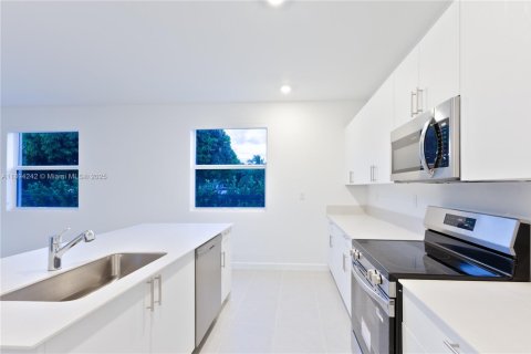 Купить виллу или дом в Майами, Флорида 5 спален, № 2034448 - фото 24