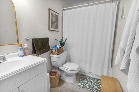 Touwnhouse à louer à Temple Terrace, Floride: 2 chambres, 98.48 m2 № 2425746 - photo 18