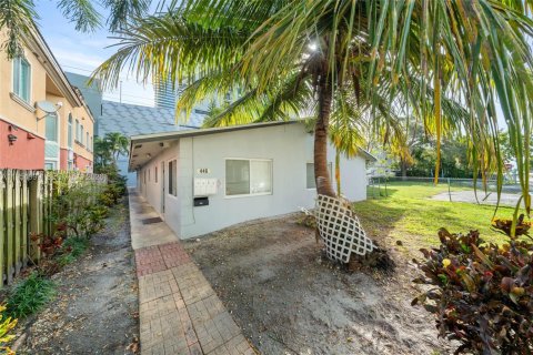 Villa ou maison à louer à Fort Lauderdale, Floride: 2 chambres, 74.32 m2 № 2010931 - photo 14