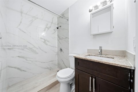 Villa ou maison à louer à Fort Lauderdale, Floride: 2 chambres, 74.32 m2 № 2010931 - photo 9