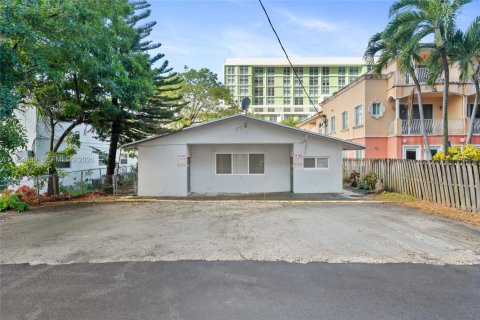 Villa ou maison à louer à Fort Lauderdale, Floride: 2 chambres, 74.32 m2 № 2010931 - photo 15