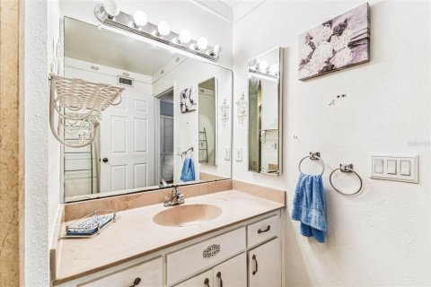 Condo in Clearwater, Florida, 2 bedrooms  № 1904252 - photo 23
