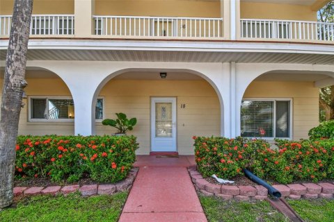 Condo in Clearwater, Florida, 2 bedrooms  № 1904252 - photo 2