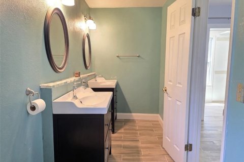 Villa ou maison à vendre à Riverview, Floride: 4 chambres, 304.16 m2 № 2347311 - photo 17