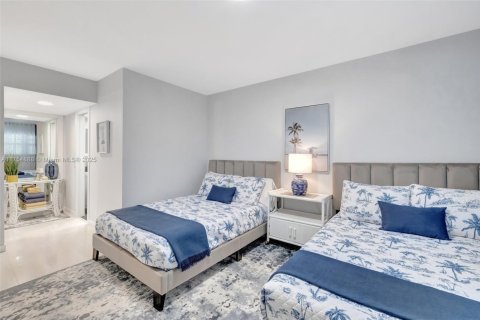 Condo in Pompano Beach, Florida, 2 bedrooms  № 1860288 - photo 19