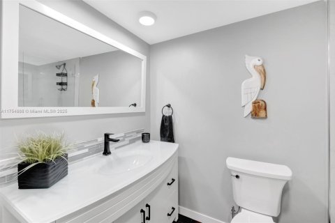Condo in Pompano Beach, Florida, 2 bedrooms  № 1860288 - photo 21