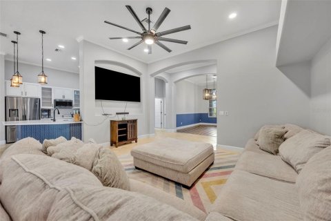Casa en venta en Eustis, Florida, 5 dormitorios, 329.52 m2 № 1899620 - foto 10
