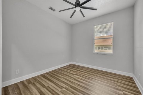 Casa en venta en Eustis, Florida, 5 dormitorios, 329.52 m2 № 1899620 - foto 30