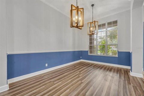 Casa en venta en Eustis, Florida, 5 dormitorios, 329.52 m2 № 1899620 - foto 5