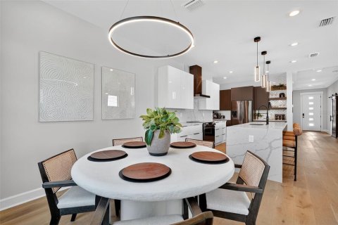 Villa ou maison à vendre à Tampa, Floride: 5 chambres, 292.83 m2 № 1913607 - photo 21