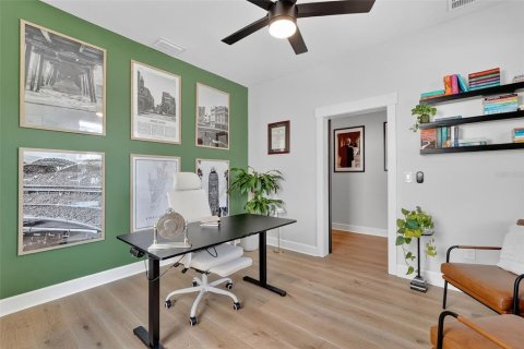 Villa ou maison à vendre à Tampa, Floride: 5 chambres, 292.83 m2 № 1913607 - photo 8
