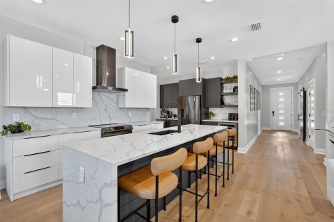 Villa ou maison à vendre à Tampa, Floride: 5 chambres, 292.83 m2 № 1913607 - photo 14