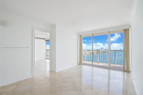 Condominio en venta en North Bay Village, Florida, 2 dormitorios, 95.69 m2 № 2014390 - foto 4